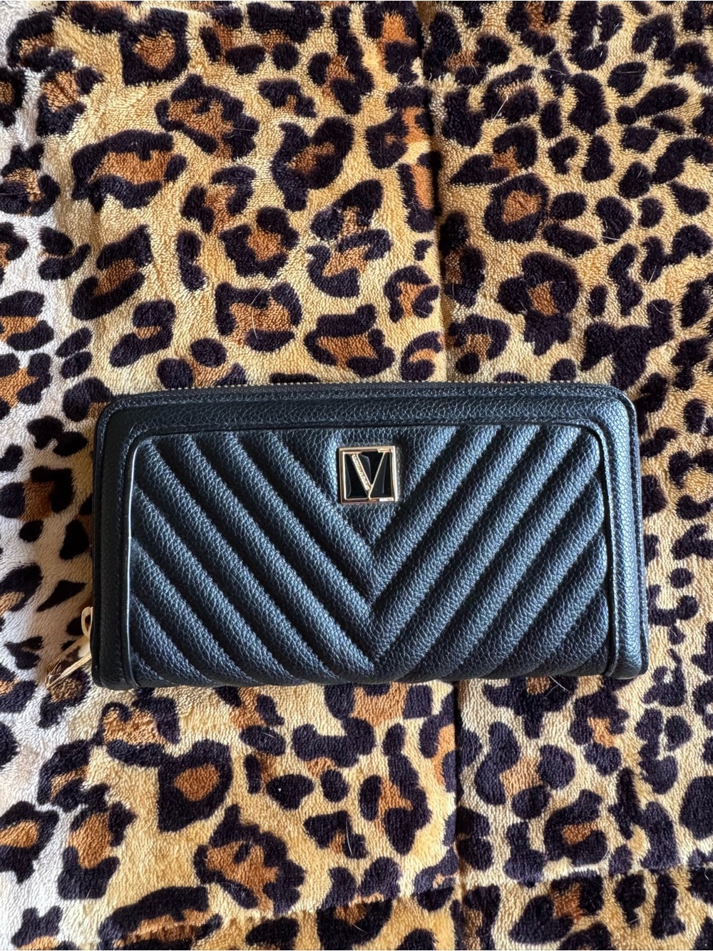 Victorias Secret Black Quilted Zip-Around Wallet